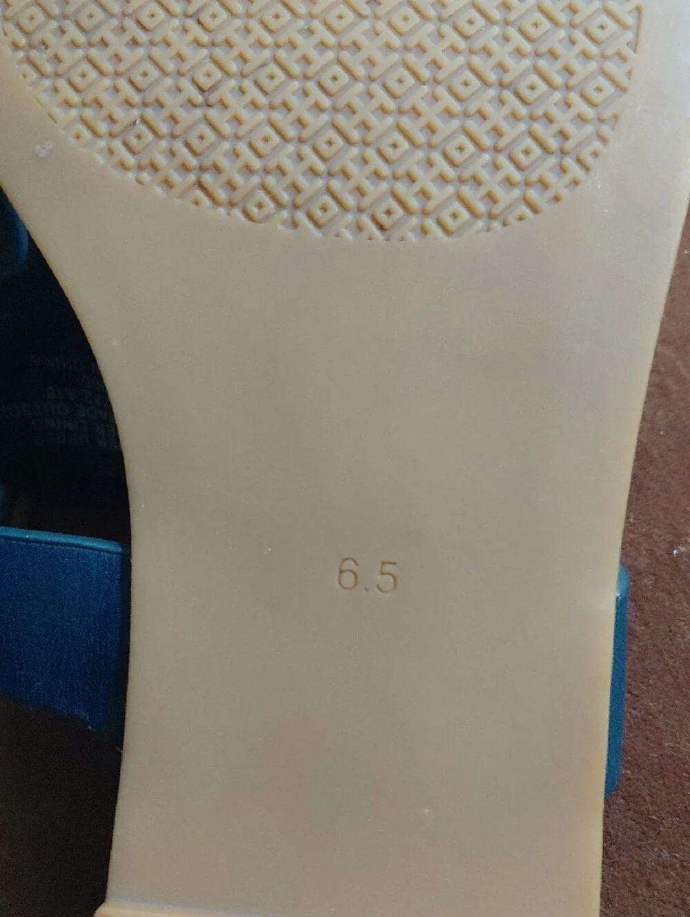 Tory Burch Navy Leather Thong Sandals with Gold Logo Medallions